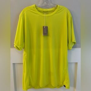 Patagonia Capilene Cool Lightweight Men’s Shirt. Brand New, Tags On. Smoke free.